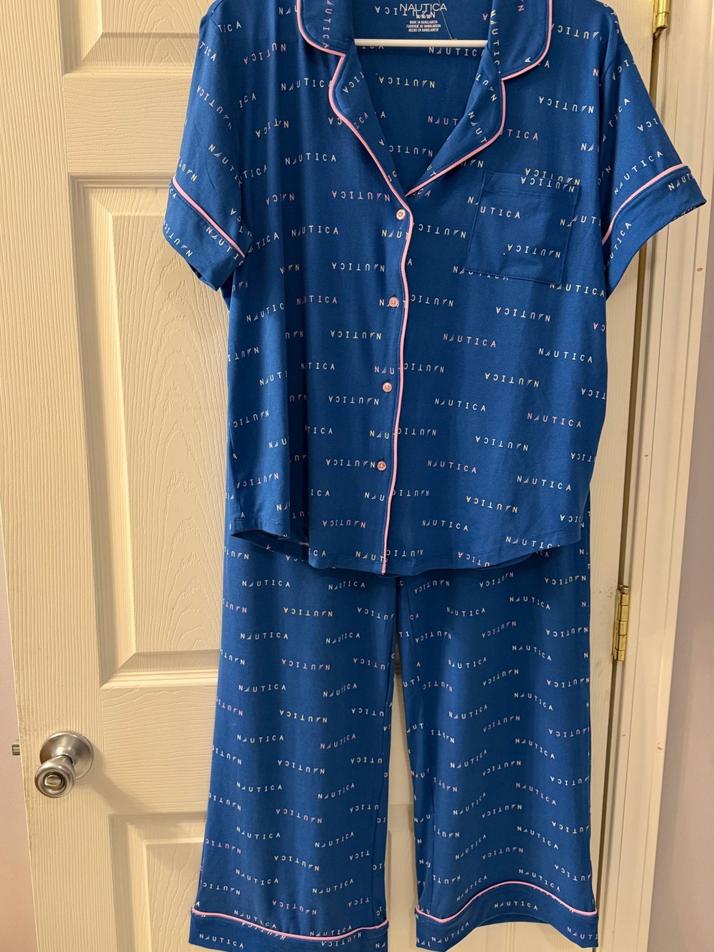Brand NWT Women’s Nautica Blue Pajama Set - Pants & Short Sleeved Shirt Size M